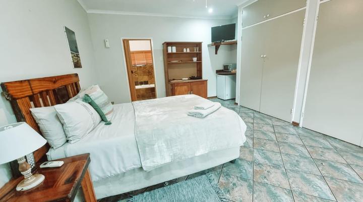 Four Seasons Guesthouse