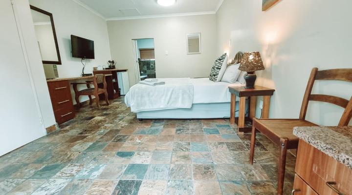 Four Seasons Guesthouse