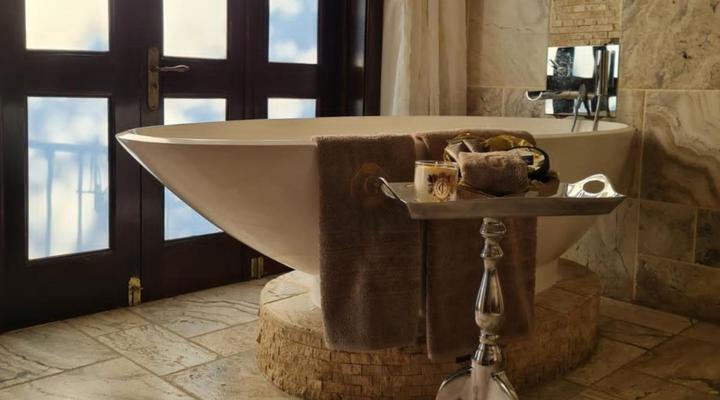 Gucci Manor Boutique Guesthouse