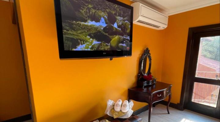 Gucci Manor Boutique Guesthouse