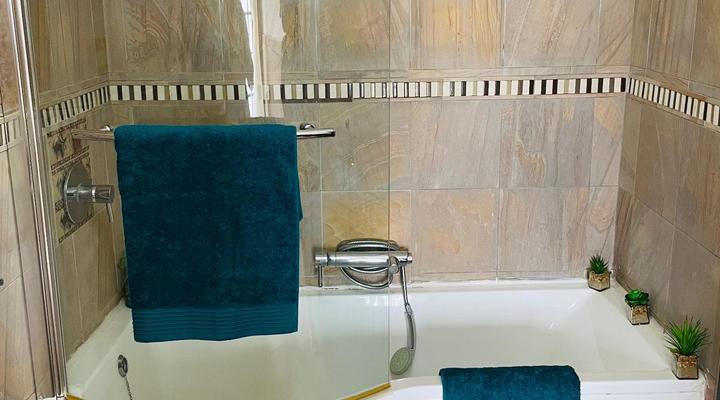 Gucci Manor Boutique Guesthouse