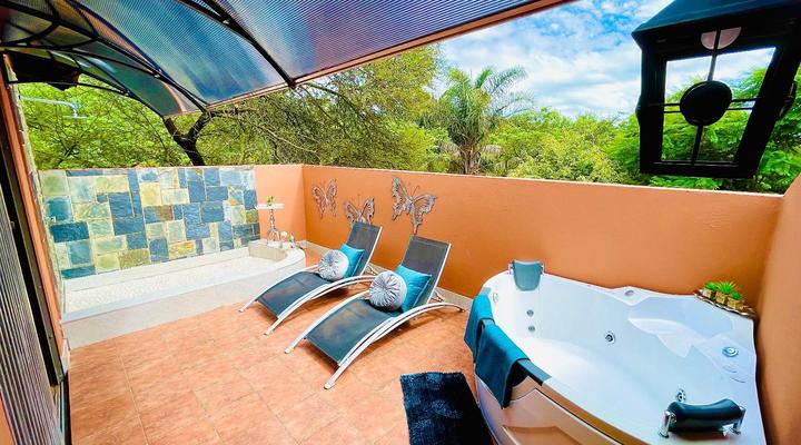 Gucci Manor Boutique Guesthouse