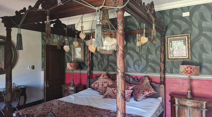 Gucci Manor Boutique Guesthouse