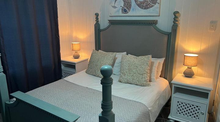 Linga Futhi Beach Cottages