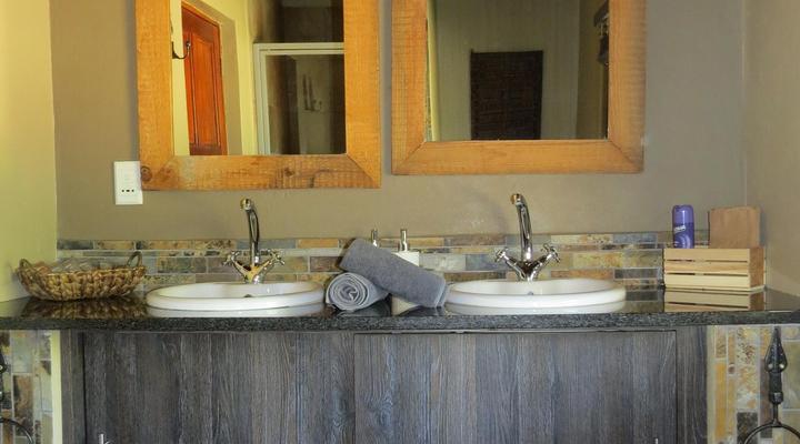 Sable Ranch Bush Lodge