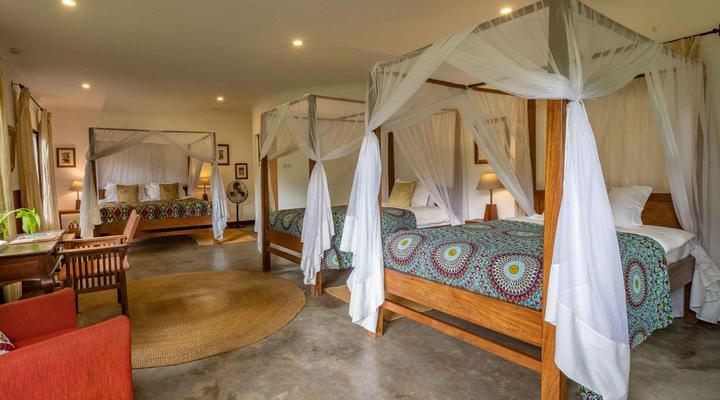 Mount Meru Game Lodge & Sanctuary