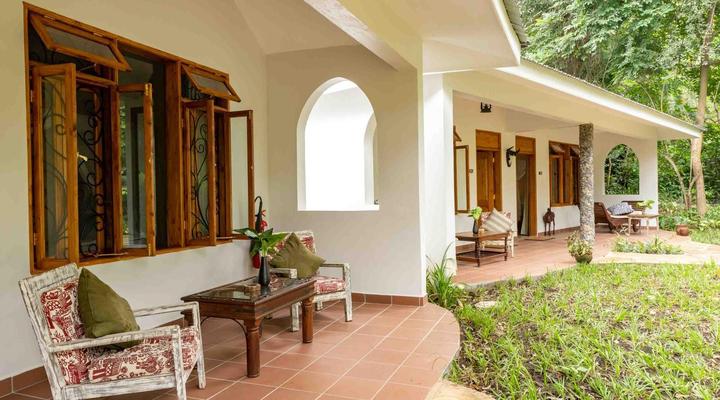 Mount Meru Game Lodge & Sanctuary