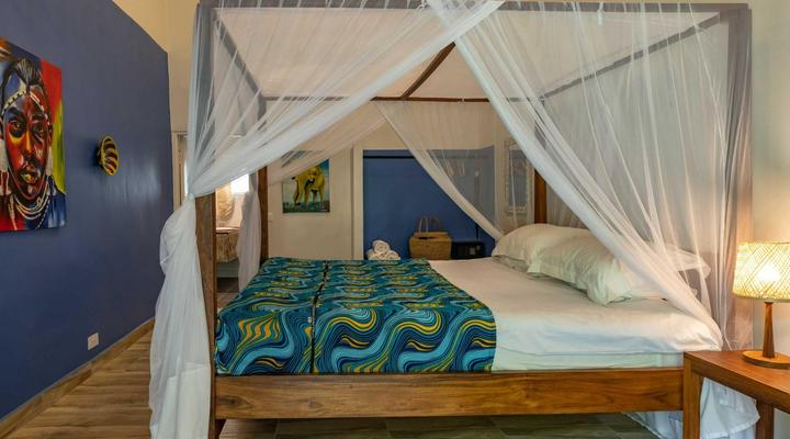 Mount Meru Game Lodge & Sanctuary