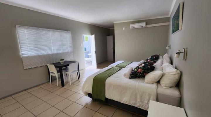 Noordoewer Self Catering Chalets