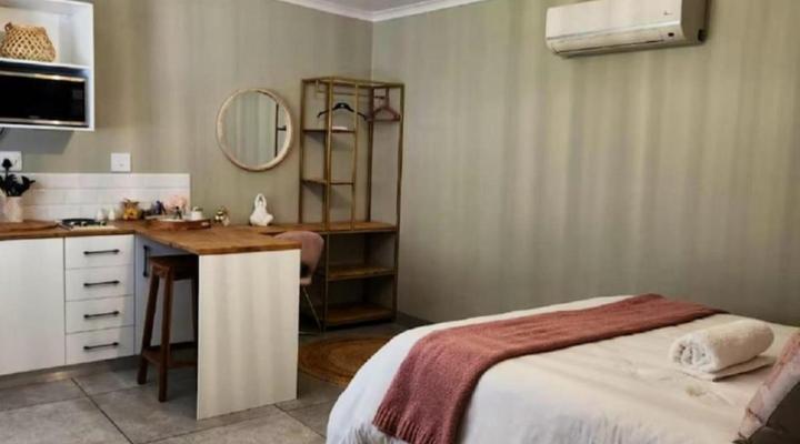 Noordoewer Self Catering Chalets