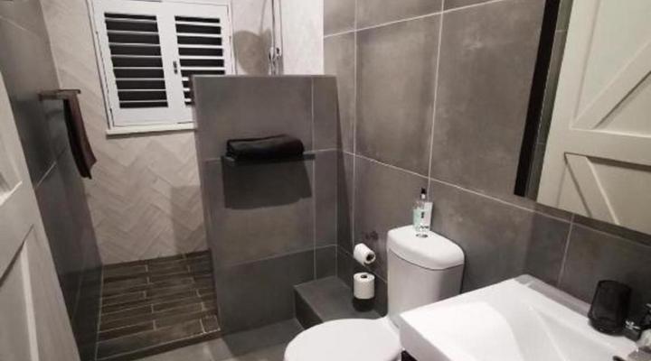 10 Jock Meiring Guesthouse