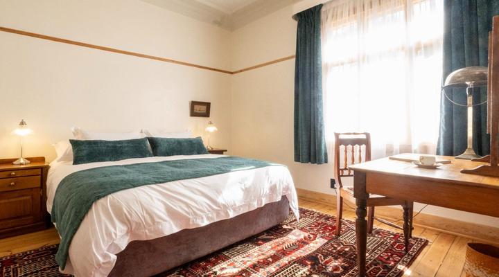 Fish Bird Art Deco Villa