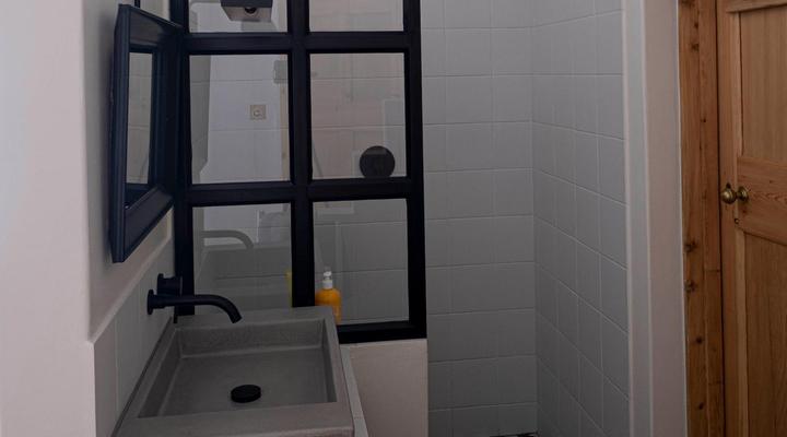 Fish Bird Art Deco Villa