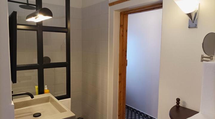 Fish Bird Art Deco Villa