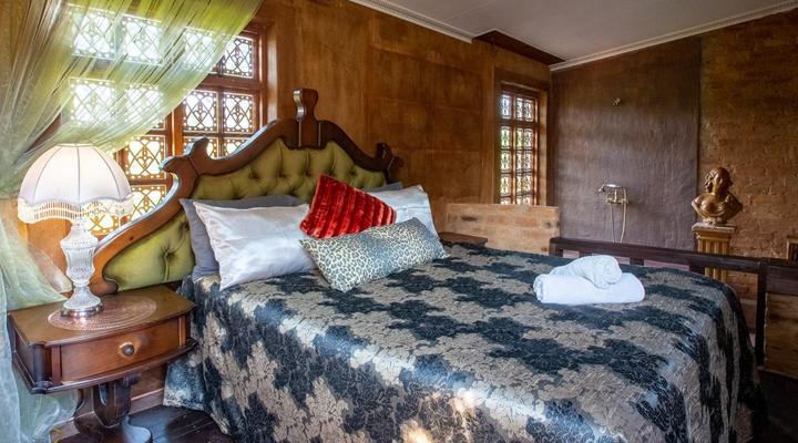 Equeen Inn at Castle Da Angelo