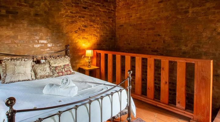 Equeen Inn at Castle Da Angelo