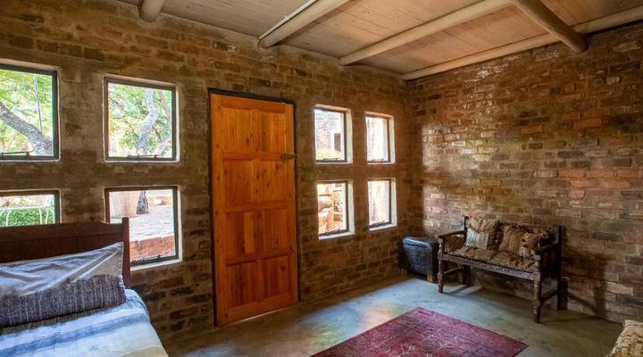 Equeen Inn at Castle Da Angelo