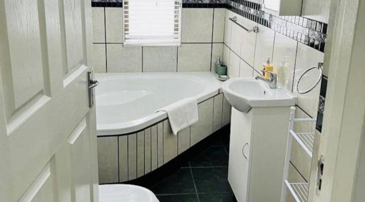 Friendz Guesthouse and Self Catering