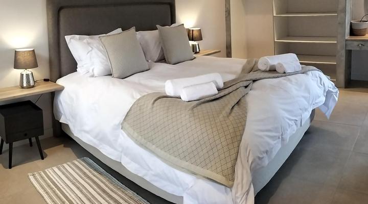 Little Dinokeng Bush Lodge