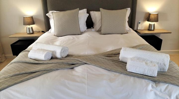 Little Dinokeng Bush Lodge