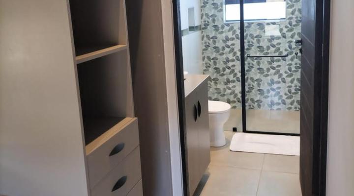 Little Dinokeng Bush Lodge