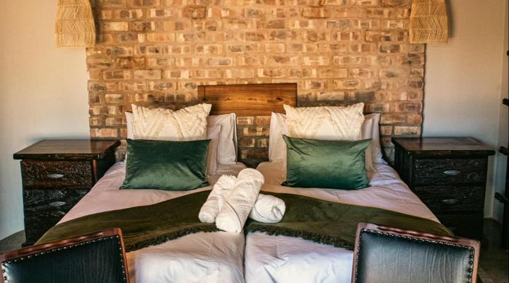 Arnhem Cave & Leisure