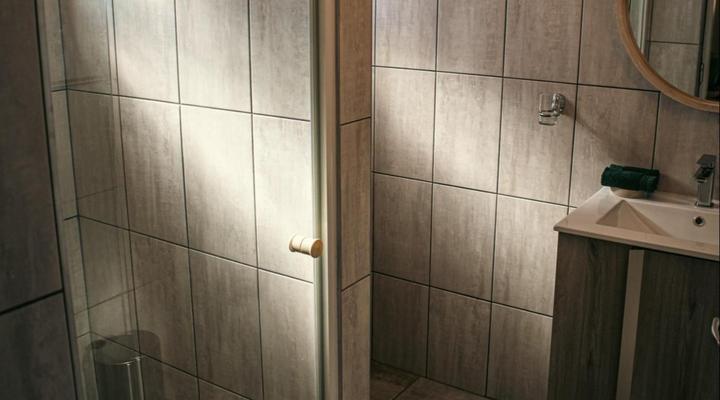 Arnhem Cave & Leisure