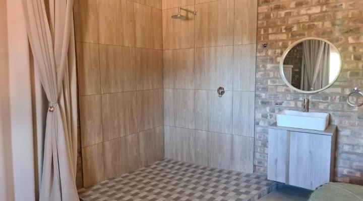 Arnhem Cave & Leisure