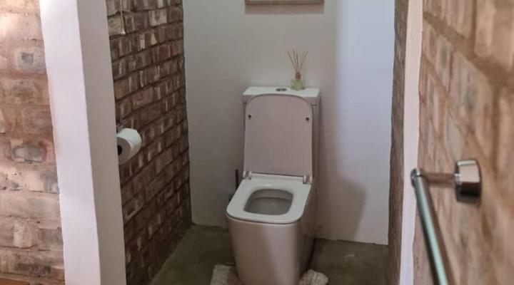 Arnhem Cave & Leisure