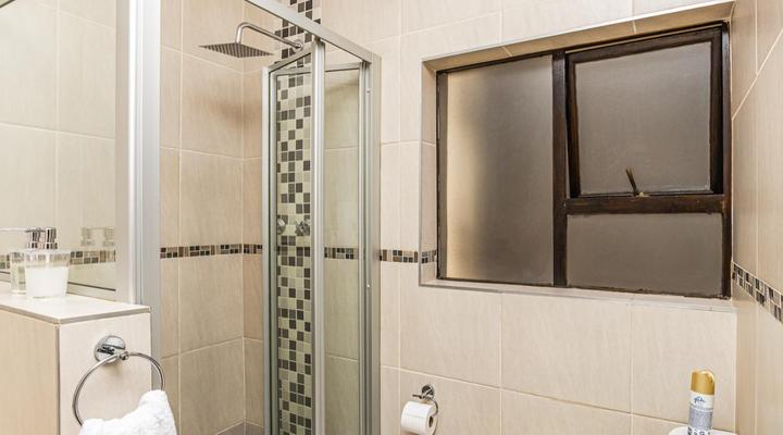 Sunninghill Spacious Executive Condo