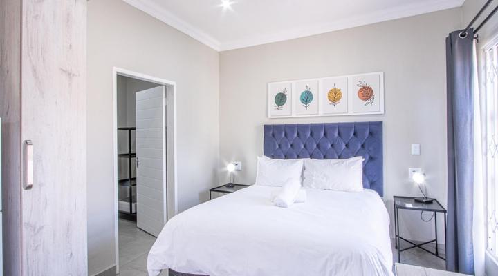 32 on Beardall Street