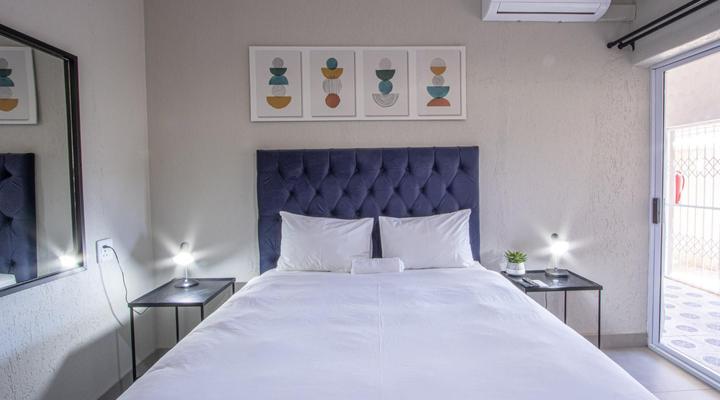 32 on Beardall Street