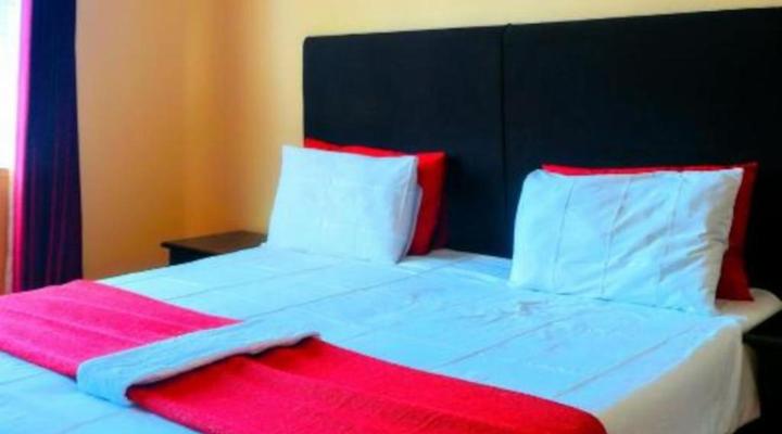 Seas of Ships Guesthouse