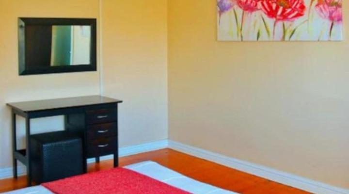 Seas of Ships Guesthouse