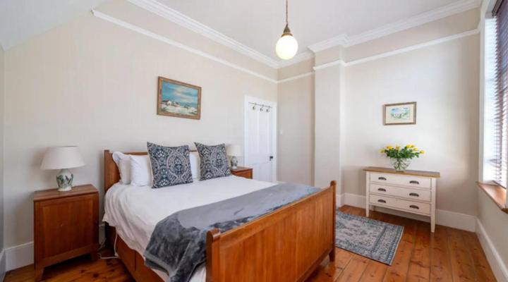 The Black Pearl, Surfers Corner, Muizenberg