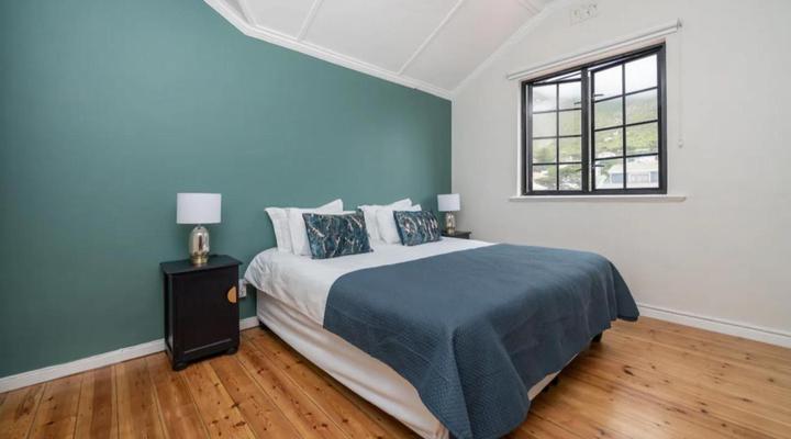 The Black Pearl, Surfers Corner, Muizenberg