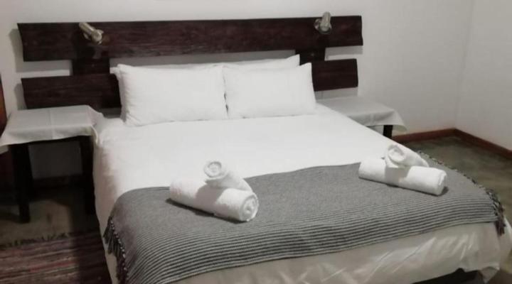 De Wildt Cheetah Lodge