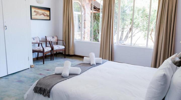 De Wildt Cheetah Lodge