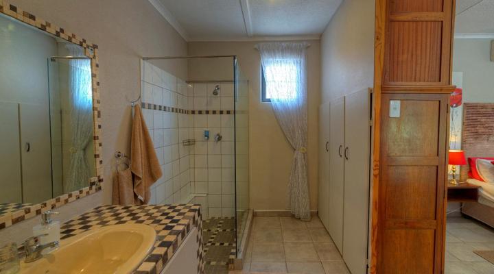 Khoi-Khoi Guesthouse