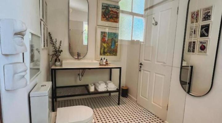 1 Royal Street Guesthouse