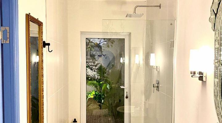 1 Royal Street Guesthouse