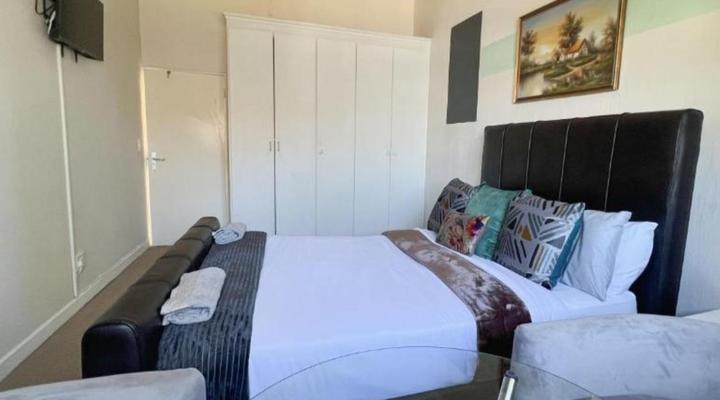 Sizanazo Guest House