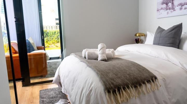 Unit 2008 Ellipse Waterfall