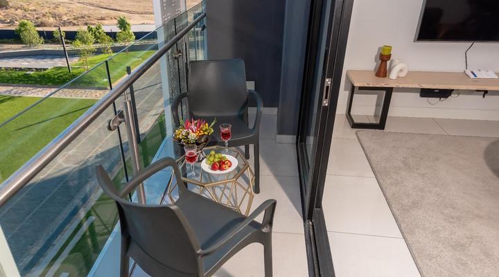 Unit 2008 Ellipse Waterfall