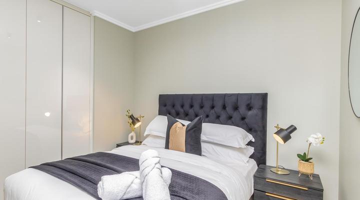 Unit 2008 Ellipse Waterfall