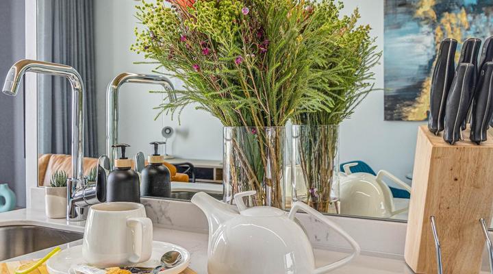 Unit 2008 Ellipse Waterfall