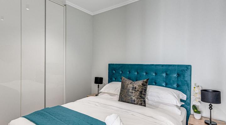 Unit 2008 Ellipse Waterfall