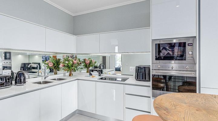 Unit 2008 Ellipse Waterfall