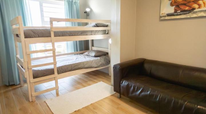 25 On Main Struisbaai