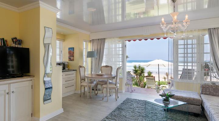 Haus am Strand - on the Beach